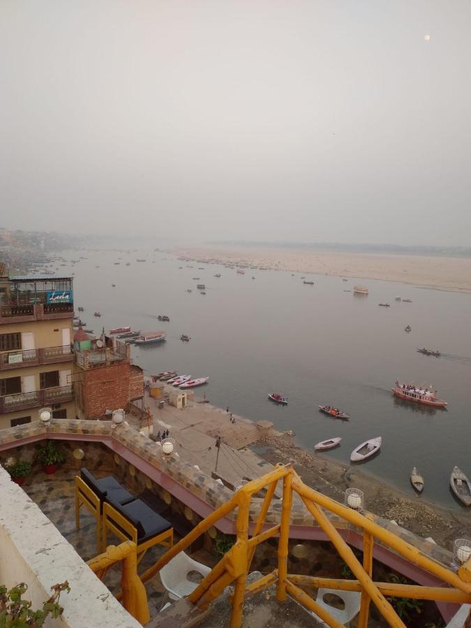 Shiva Ganges View Guest House Varanasi Exterior photo